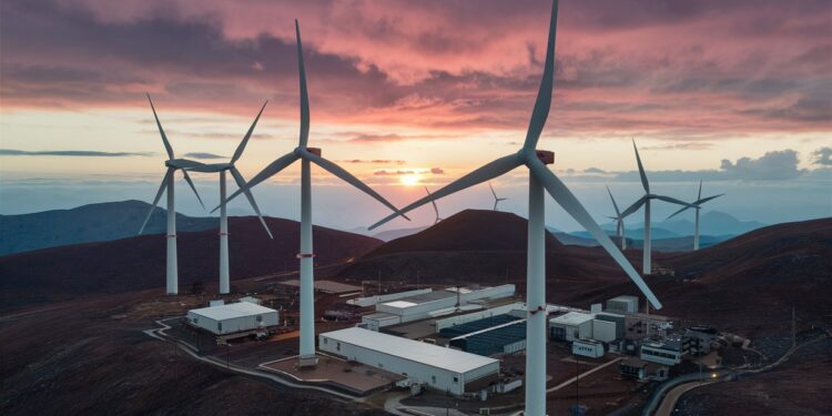 Continúan atorados 10,000 millones de dls en inversiones eólicas: AMDEE