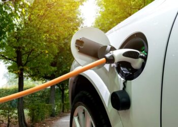 Incluye Sener electromovilidad e industria automotriz en el PRODESEN 2024-2038