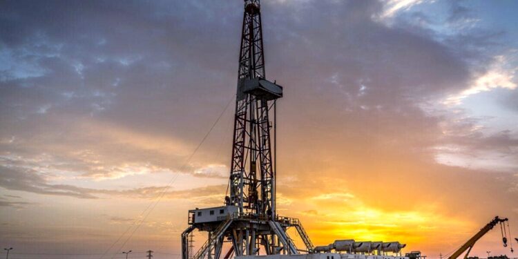 Coinciden expertos sobre la necesidad de un debate en torno al fracking