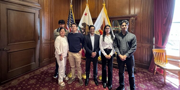 Con apoyo del gobierno estatal, estudiantes visitan Silicon Valley, cuna de la innovación