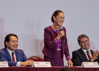 Respalda Sheinbaum “pausa” de AMLO con embajadas de EE.UU. y Canadá