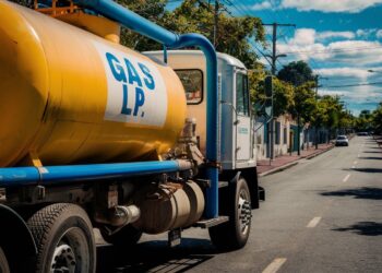 Crece interés de empresarios gaseros por regularizarse ante la CRE: Walter Ángel