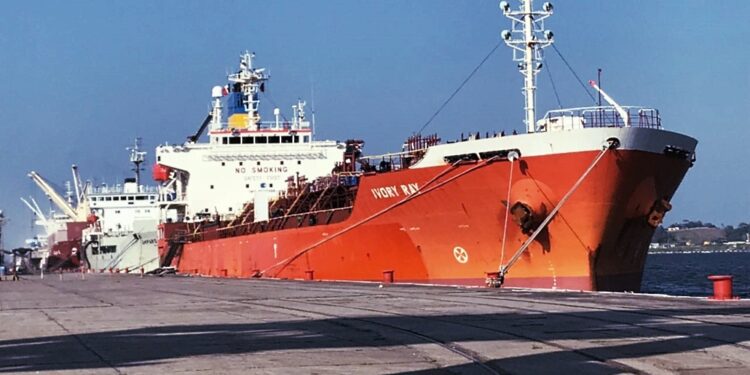 Exporta Pemex cada vez menos crudo