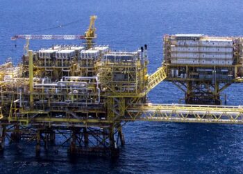 Cayó 5.8 % producción de crudo pesado de Pemex