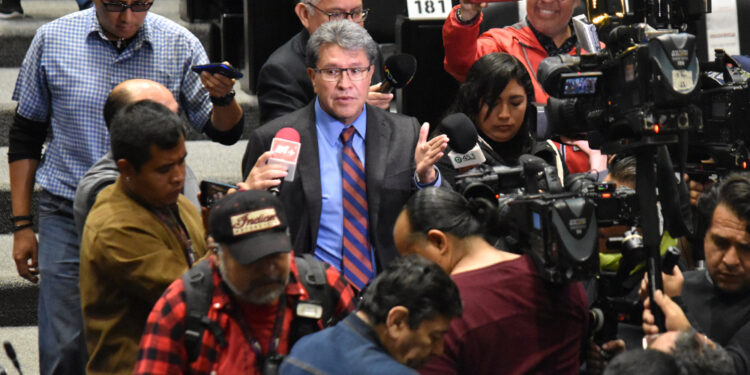 Reforma a Pemex y CFE se aprobará en Diputados hasta el 7 de octubre: Monreal