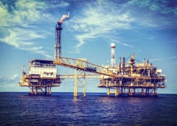 Paga industria petrolera apenas 28 % de lo esperado por Hacienda en agosto