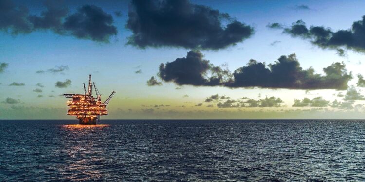 Perforará Pemex otros 11 pozos exploratorios en Uchukil