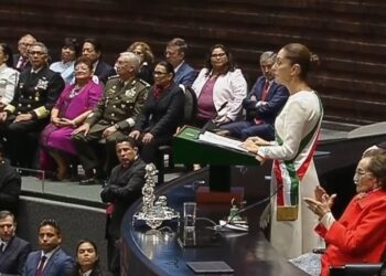 Refrenda Sheinbaum mantener producción petrolera en 1.8 millones de barriles
