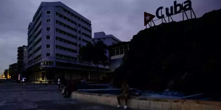 Dará CFE apoyo técnico a Cuba ante apagones