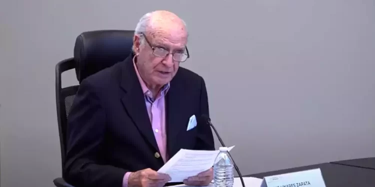 Renuncia comisionado de la CRE por terminación de mandato de AMLO