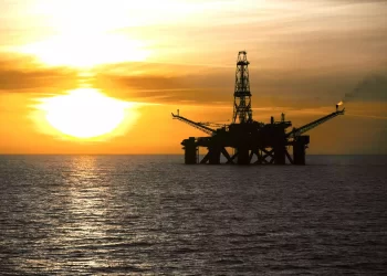 Suben petroprecios por posible conflicto Israel-Líbano