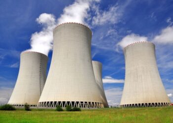 Prevén auge global de la energía nuclear en 2025