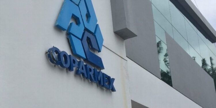 Bienvenida apertura a inversiones privadas en Pemex, pero que pague ya a pymes: Coparmex