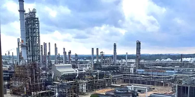 Aun con aumento en diciembre, producción de petroquímicos de Pemex va a la baja