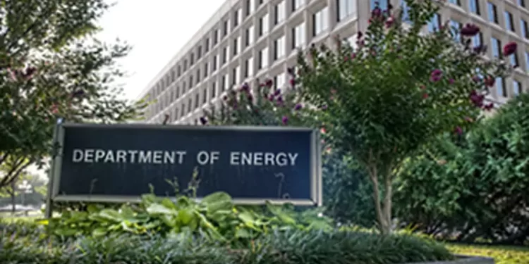 Congela Trump presupuesto de 50,000 millones de dls del Departamento de Energía