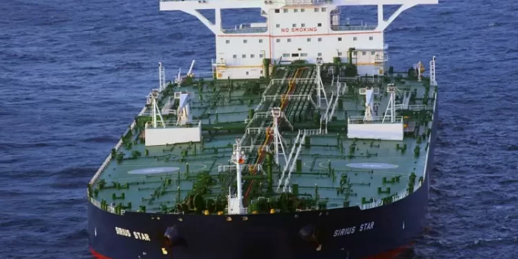 Impondrá Trump aranceles a importaciones de petróleo y gas en febrero