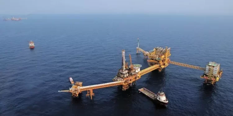 Se desploma 11 % producción petrolera de México