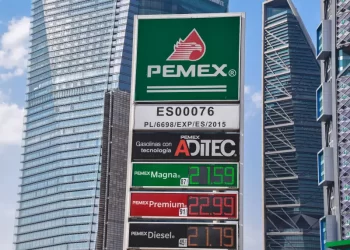 Pide Coparmex que continúen mesas de diálogo sobre el precio tope a la gasolina