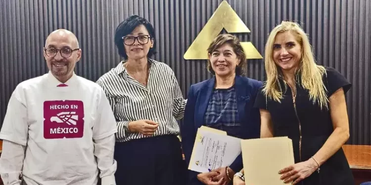 IMP y Concanaco-Servytur firman convenio para la transición energética