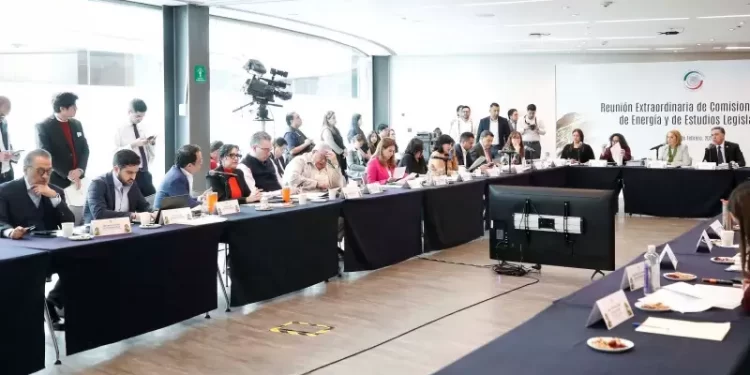 Sin consenso, pasan Leyes Secundarias en Comisiones del Senado