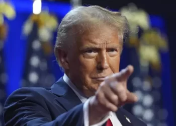 Rescindirá definitivamente Trump concesiones a petróleo de Venezuela
