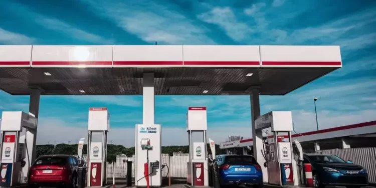 Advierte AMPES sobre consecuencias si Sheinbaum impone aranceles recíprocos a EE.UU.