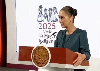 Extiende Sheinbaum plazo para pago a proveedores de Pemex