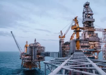 Inversión aprobada a petroleras supera los 45 mil millones de dls para 30 años