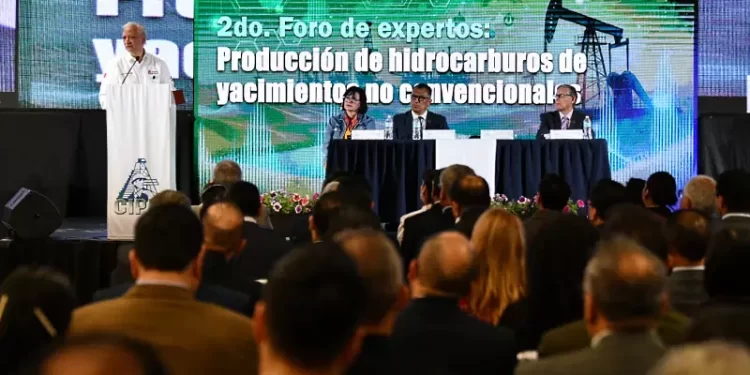 Muy avanzado, agotamiento de recursos convencionales, advierte Pemex