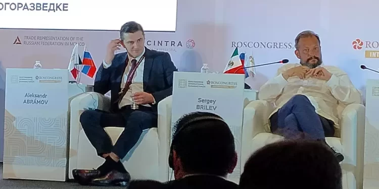 Rusia levanta la mano para proyectos mixtos con Pemex