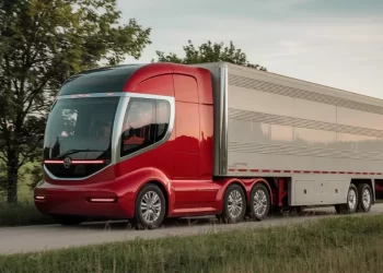 En medio de la incertidumbre por aranceles, cayeron 20 % exportaciones de vehículos pesados