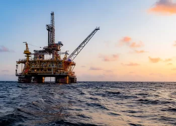 Aportaciones petroleras se quedaron 4 % por debajo de lo esperado al primer trimestre del año