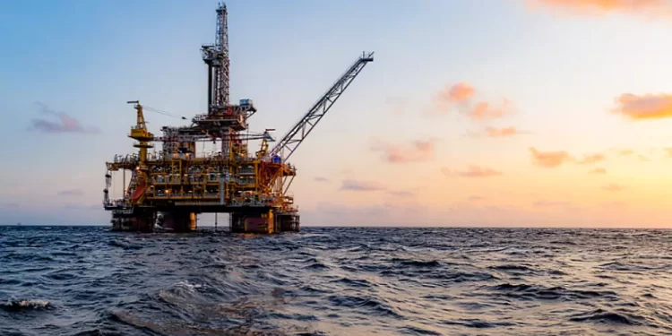 Aportaciones petroleras se quedaron 4 % por debajo de lo esperado al primer trimestre del año