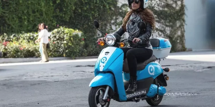 Requerirán licencia de conducir usuarios de bicis, motos y scooters eléctricos en CDMX