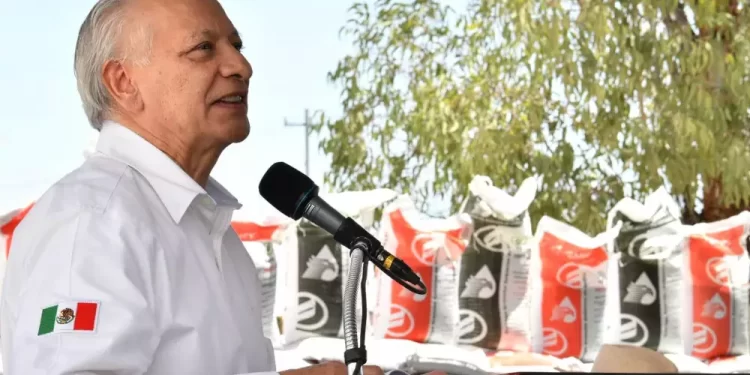 Ha distribuido Pemex 370 mil toneladas de fertilizantes en el país