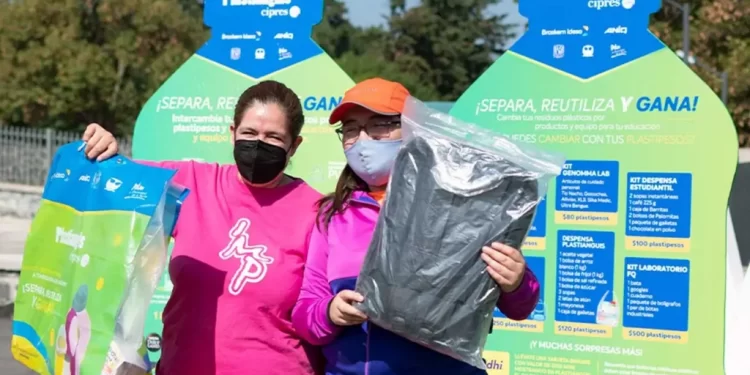 En el Día Mundial del Reciclaje, ANIQ realiza el Plastianguis 2025