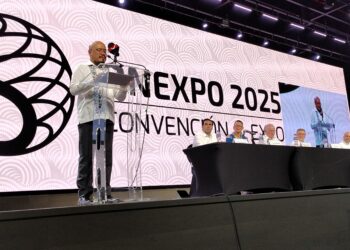 Precio tope a gasolina no limita competencia: Sener