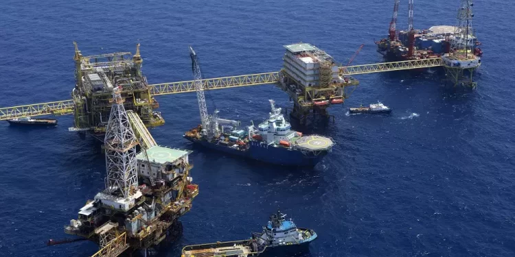 Será México importador neto de petróleo para 2030, prevé la IEA