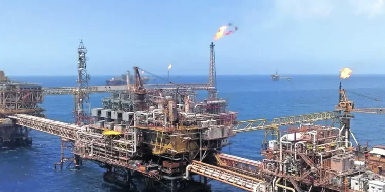 Caen 21 % aportaciones de Pemex a las finanzas