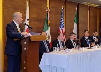 Firman contrato para el desarrollo de la planta de metanol verde Pacifico Mexinol