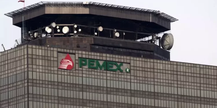 Pemex debe pagar casi 17 mil mdd de deuda financiera este año