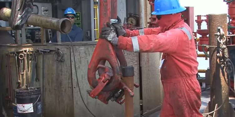 Adeudo de Pemex a proveedores sigue siendo insostenible: Coparmex