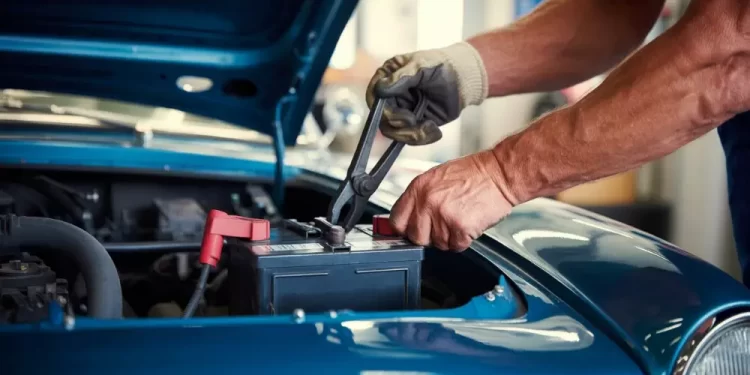 GM inicia programa para reutilizar baterías