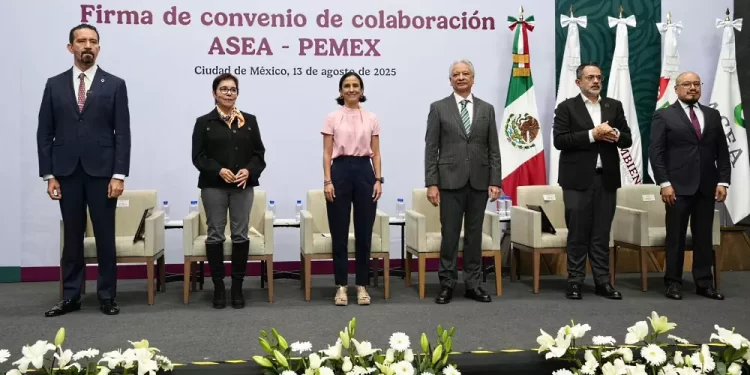 Firman Pemex y ASEA convenio para proteger el medio ambiente