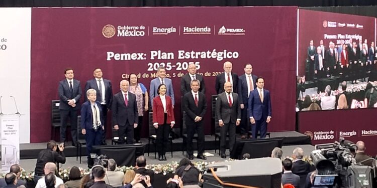 Dará Banobras financiamiento adicional a Pemex por 250 mil millones de pesos