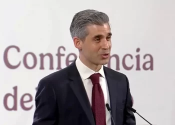 Presentan modelos de Olinia