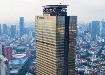 Plan para Pemex no entusiasma a la banca: Fitch Ratings