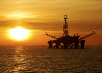 Siguen descendiendo aportaciones petroleras a las finanzas públicas