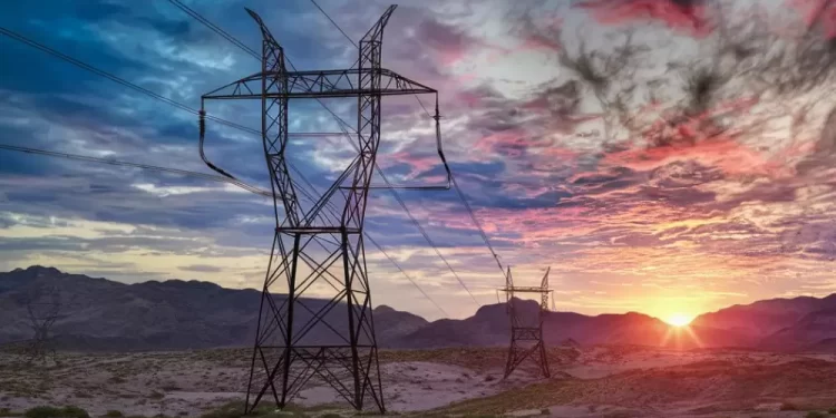 ¿Alcanzan 8,177 millones de dólares para expandir las redes de transmisión?