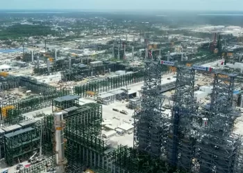 Planea gobierno esquema fiscal simple y flexible para Pemex y CFE